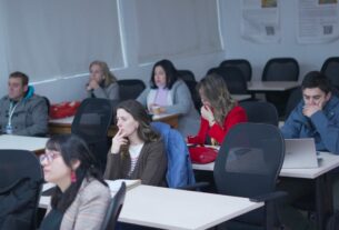 Funcionarios públicos de Los Ríos reciben capacitación en el marco de Estrategia Regional CTCI