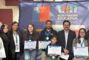 JUNJI Los Ríos premió la excelencia académica con la entrega de Becas Bienestar 2025